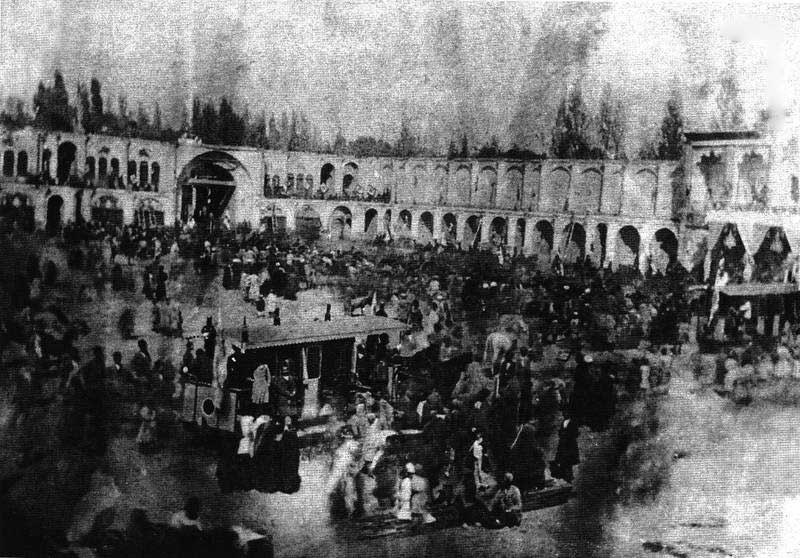 عکس | میدان توپخانه تهران در سال۱۲۷۰