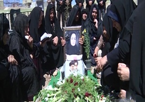 همسر معلمی که در حادثه تروریستی مجلس شهید شد؛ هیچ‌‌‌کس سراغی از ما نگرفت