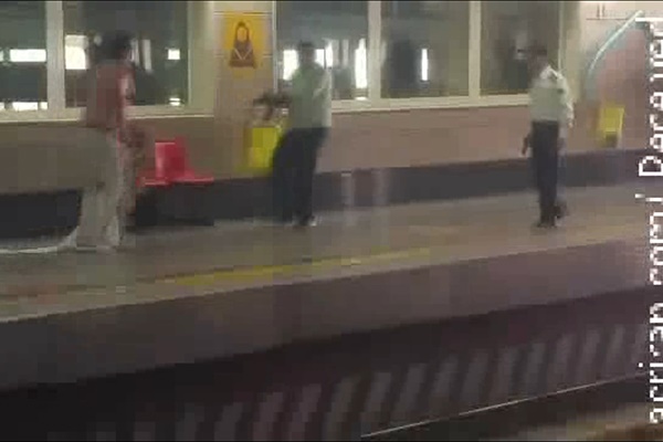 فیلم | لحظه شلیک پلیس به مهاجم مترو شهرری