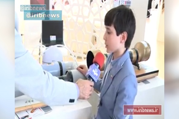 فیلم | حضور نوجوان نابعه ایرانی در نمایشگاه هوایی روسیه