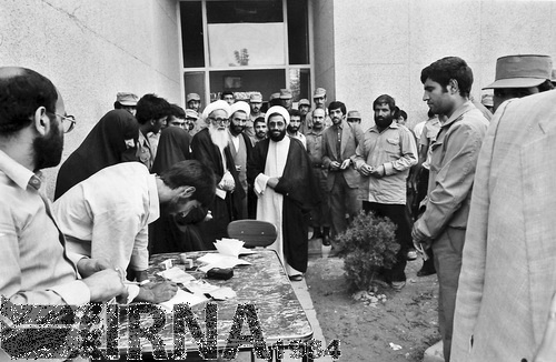 تصاویر | ۲مرداد ۱۳۶۰؛ دومین دوره انتخابات ریاست جمهوری ایران