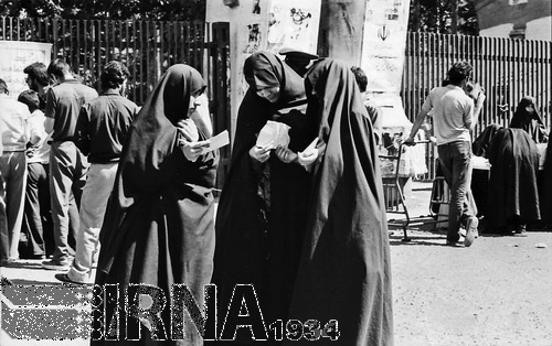 تصاویر | ۲مرداد ۱۳۶۰؛ دومین دوره انتخابات ریاست جمهوری ایران