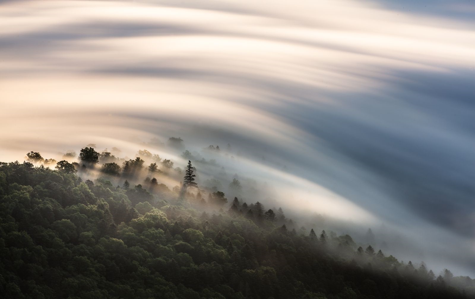 عکس | دریای ابرها در عکس روز نشنال جئوگرافیک