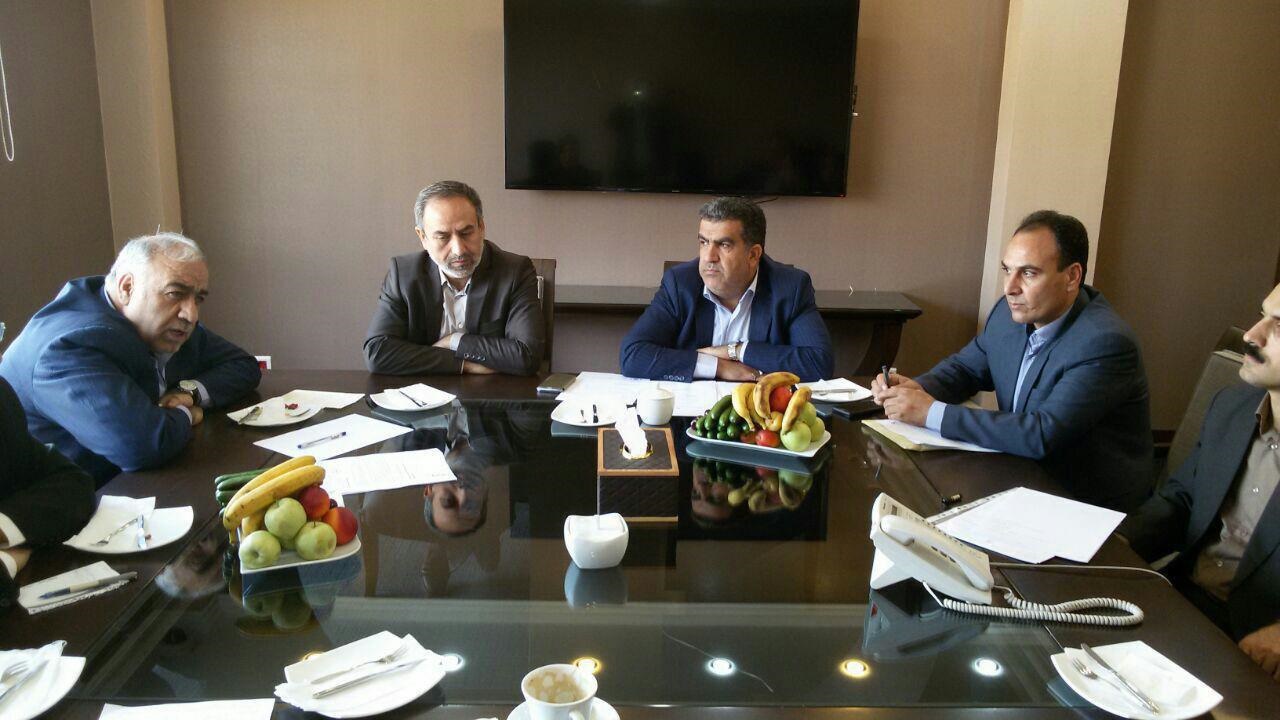  جلسه بررسی مسائل و مشکلات طرح پتروشیمی کوهدشت