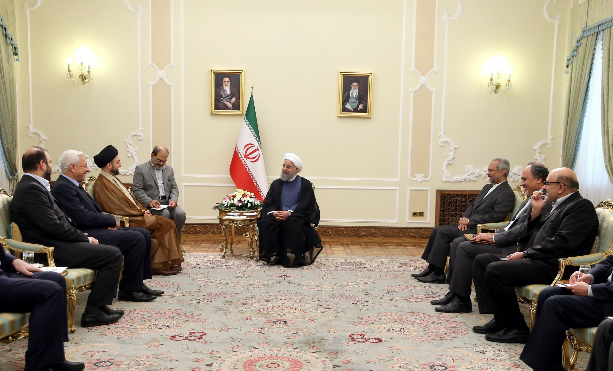 روحانی به عمار حکیم:  ایران حامی ثبات و اتحاد عراق است