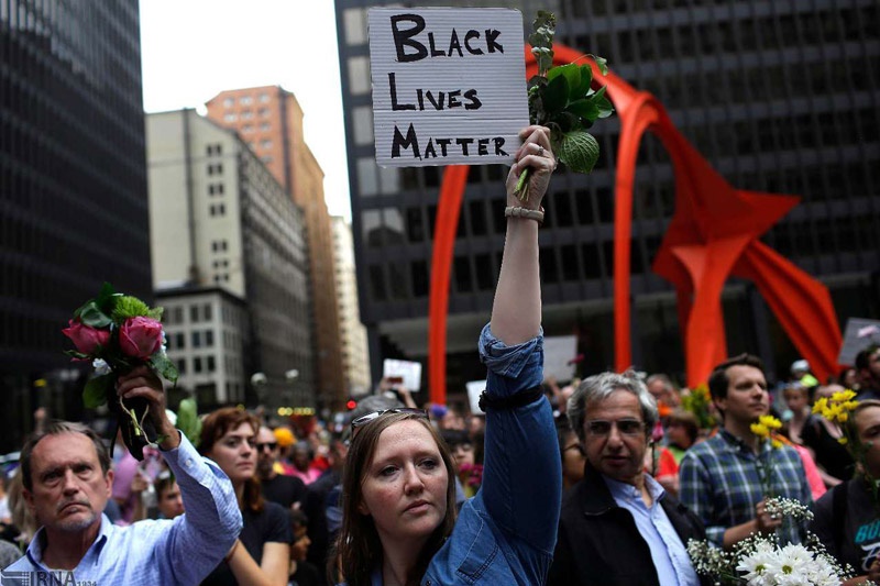تصاویر | سرخ و سیاه و سفید در تجمع ضدنژادپرستی در آمریکا