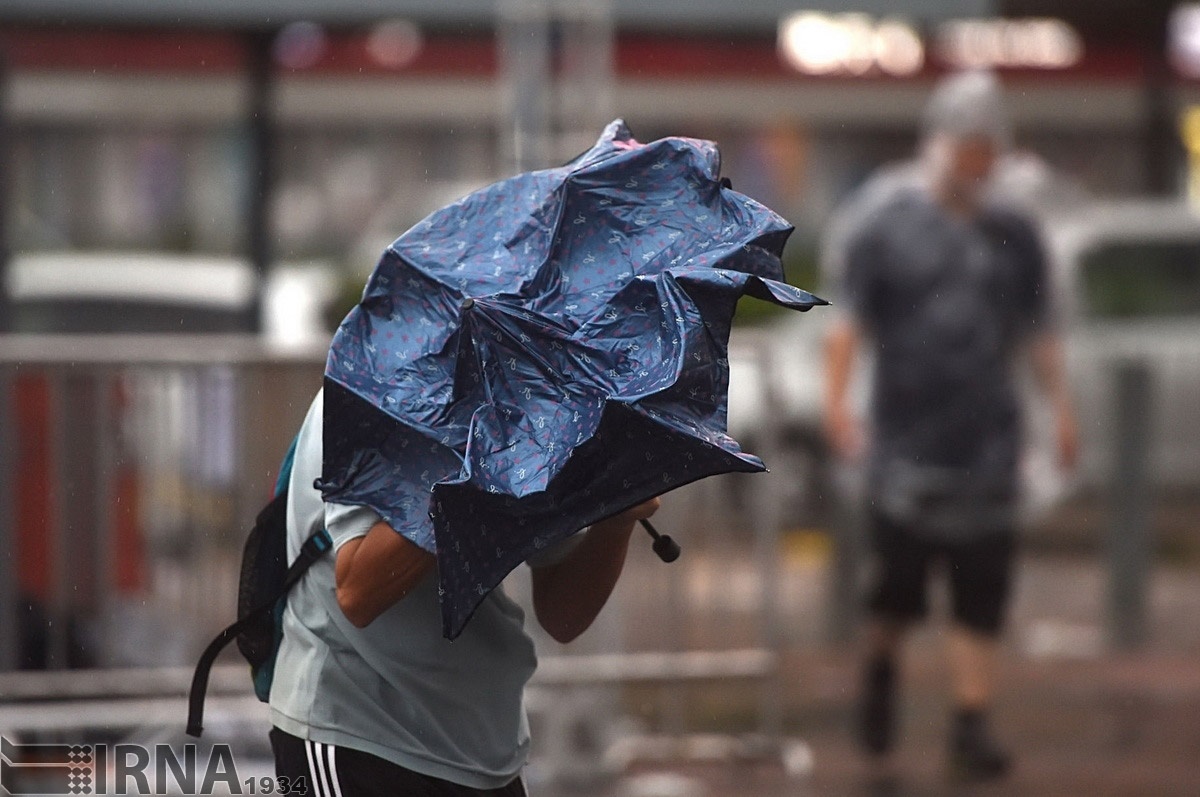 تصاویر | هنگ‌کنگ پس از طوفانی با سرعت ۲۰۰ کیلومتر