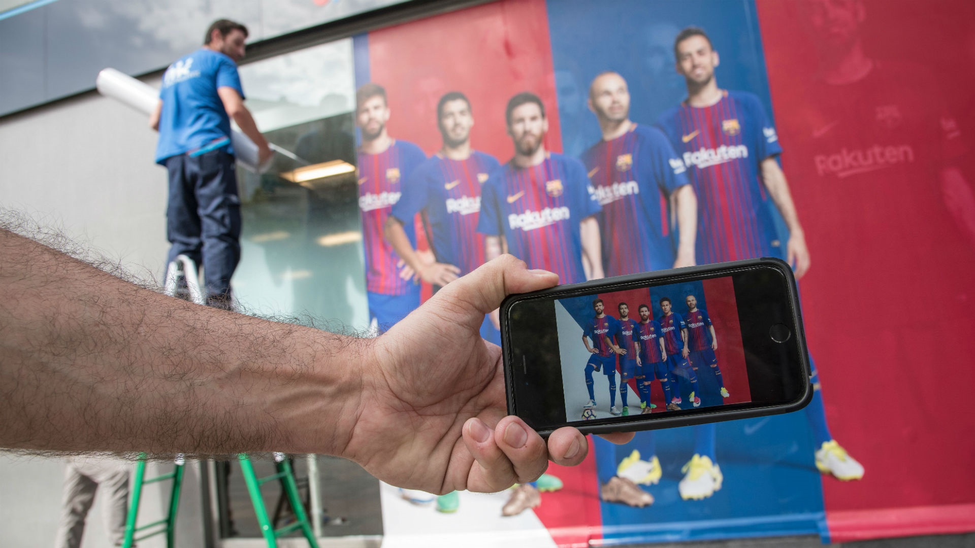 تصاویر | انتقام هواداران بارسلونا از نیمار بعد از انتقال جنجالی او