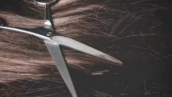 سارقان با بیهوش کردن ۵۰ زن در هند موهایشان را به سرقت بردند