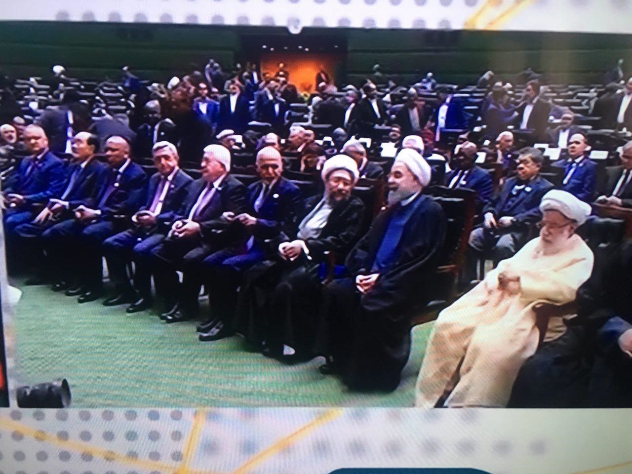 استقبال لاریجانی از مهمانان مجلس/ حضور فرزند و همسر آیت‎الله هاشمی در مجلس/چه رجالی در پارلمانند؟