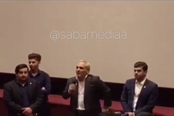 فیلم | واکنش مهران مدیری به حواشی فروش «ساعت ٥ عصر» 
