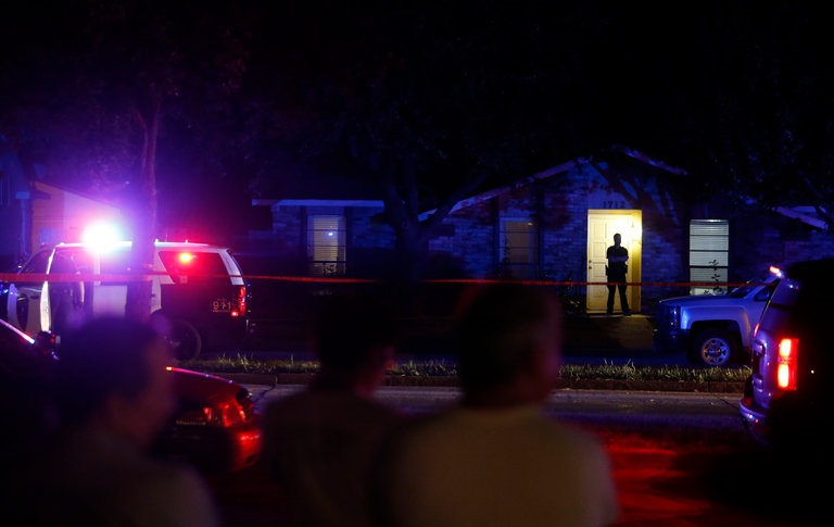تصاویر | تیراندازی در خانه‌ای در تگزاس ۷ کشته داد
