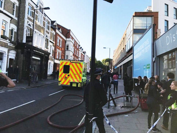 تصاویر | انفجار شیء مشکوک در متروی لندن