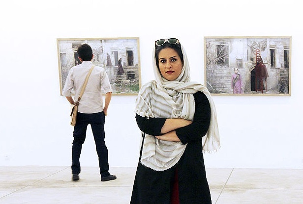 سیری هنرمندانه در ویرانه‌ها/ روایت تهمینه منزوی از خاطرات کودکی‌اش تا سفر به افغانستان
