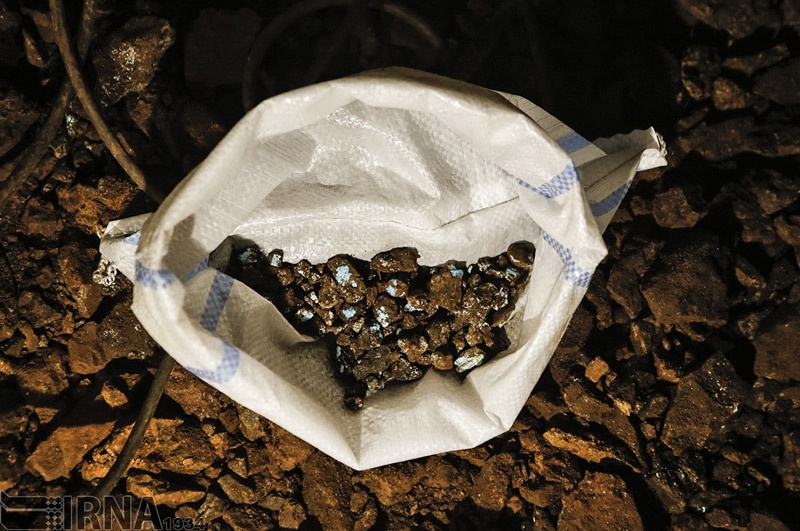 تصاویر | فیروزه نیشابور چگونه از معدن استخراج می‌شود؟