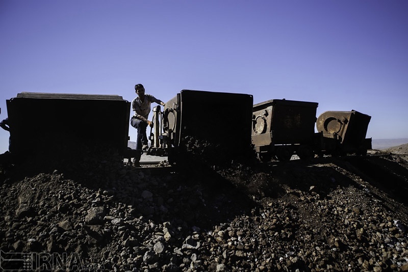 تصاویر | فیروزه نیشابور چگونه از معدن استخراج می‌شود؟