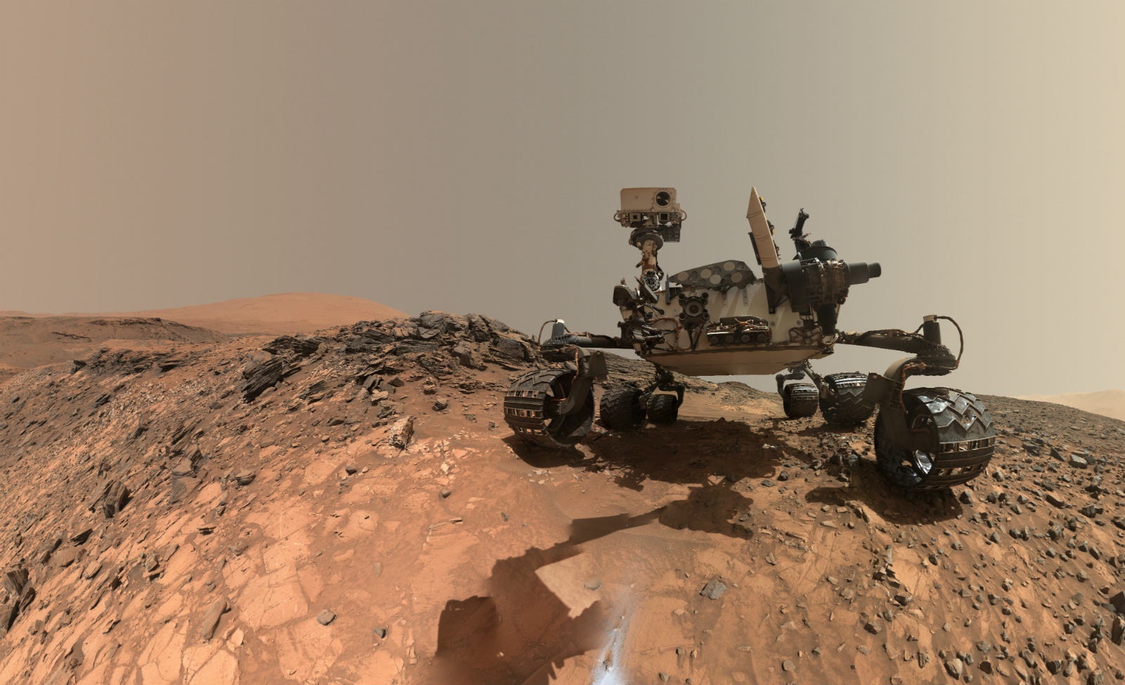 تپه‌ای در مریخ که کنجکاوی می‌خواهد از آن بالا برود
