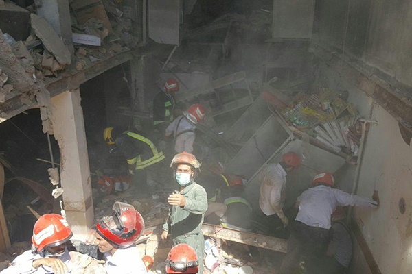 افزایش قربانیان انفجار در یک مرکز اقامتی در قم/ توضیحات آستان حضرت معصومه