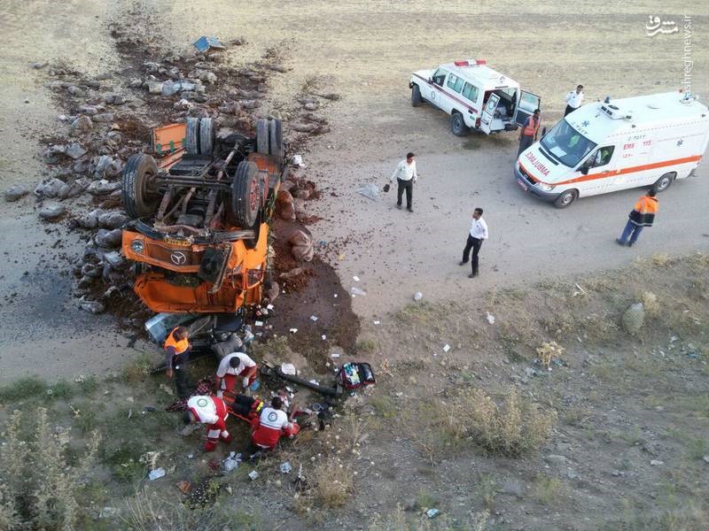 عکس | تصادف مرگبار اتوبوس با تریلی در آزادراه تبریز-زنجان