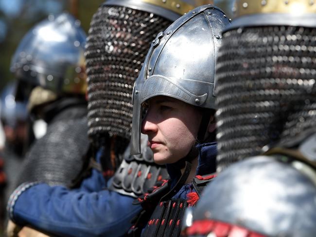 تصاویر | مبارزه با زره‌های قرون وسطی در قرن ۲۱