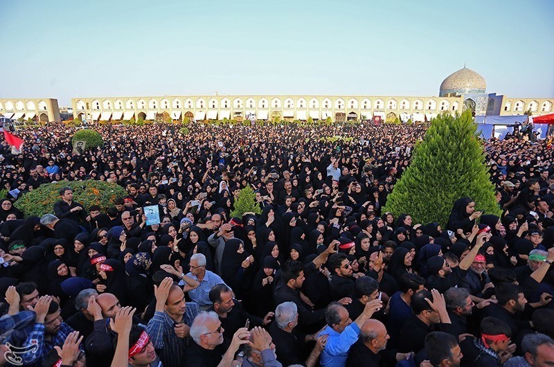 تصاویر | وداع با پیکر شهید محسن حججی در اصفهان