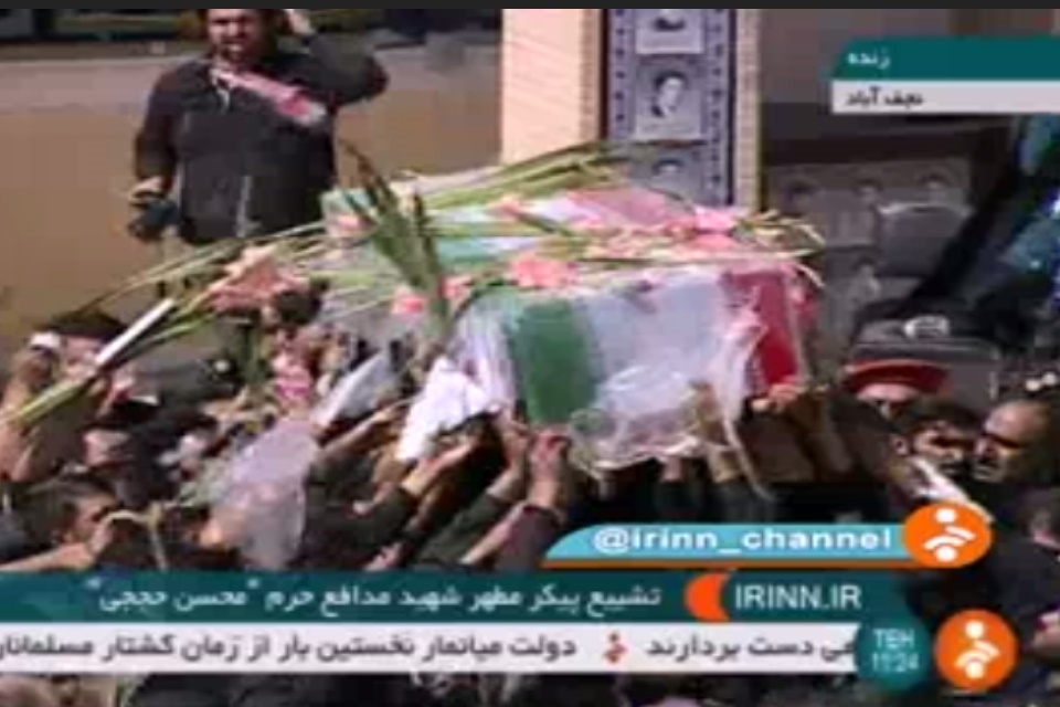 فیلم | ورود پیکر شهید محسن حججی به محل تدفین