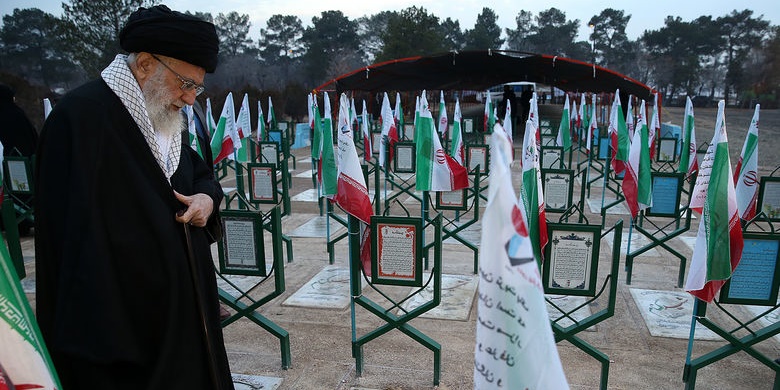 رهبر انقلاب: شهادت، عطیهٔ الهی به برگزیدگان است
