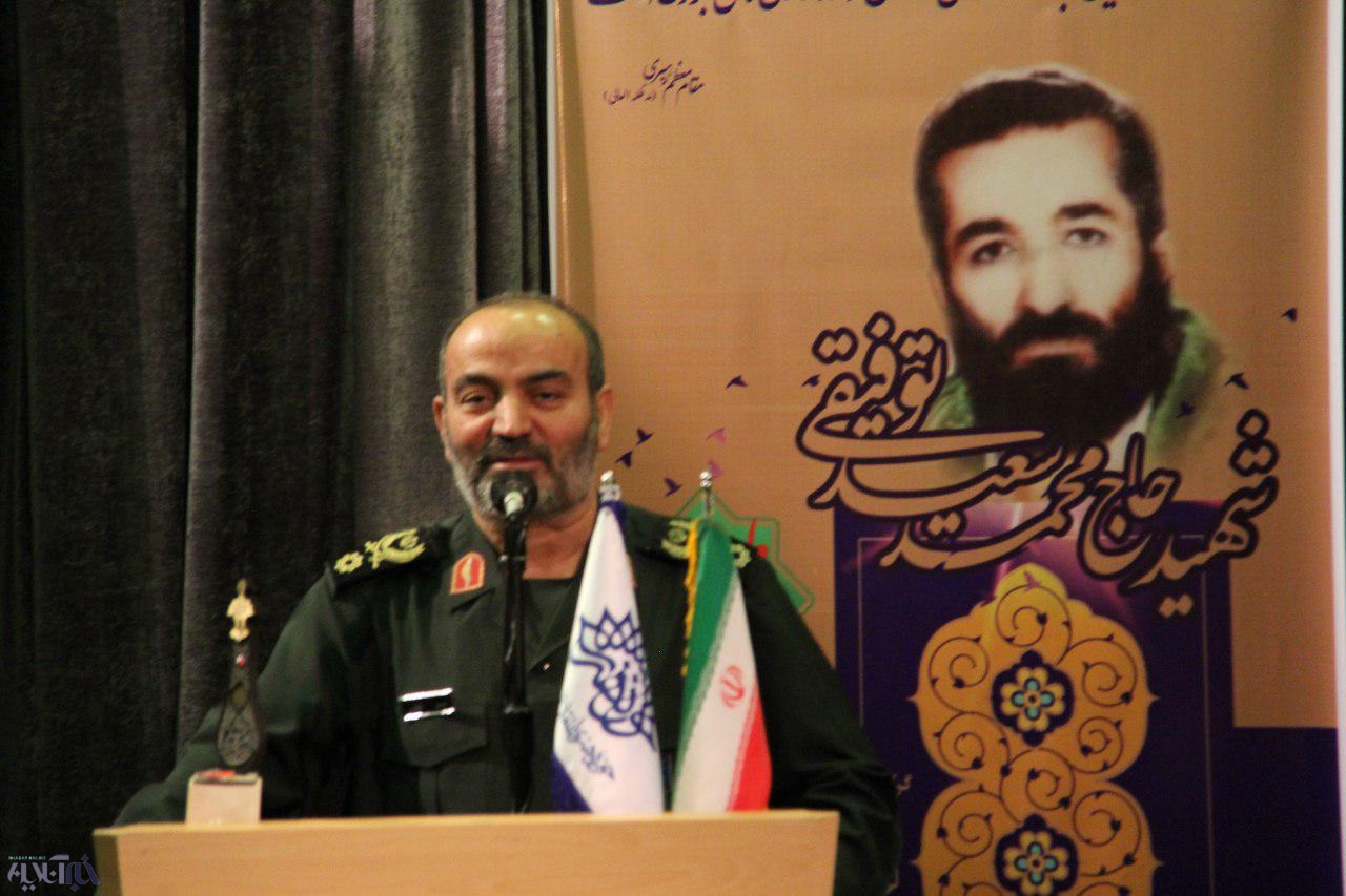 عاشورا قیام وحدت بخش برای ملت ایران است