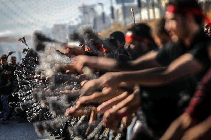 از اکبر عبدی تا امیر جعفری در مراسم عزای حسینی/ عکس 