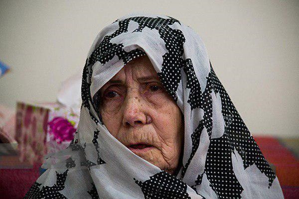 مادر شهید جنگجو در روز تشییع پسرش به او پیوست