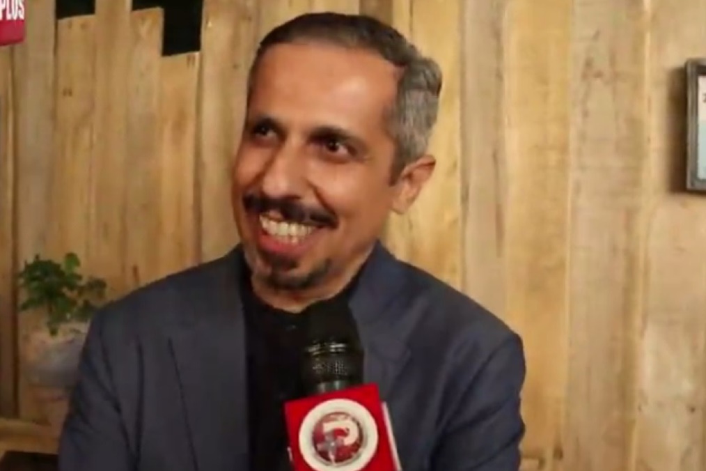 فیلم | افتتاح کافه‌ جواد رضویان و  شوخی با ازدواج نرگس محمدی و علی اوجی