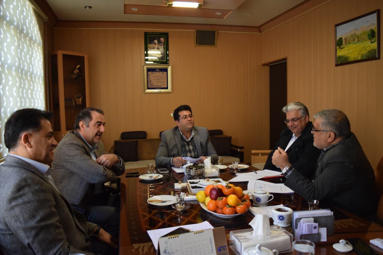 رئیس اتاق سمنان خبر داد: تشکیل میز تخصصی گچ در استان سمنان