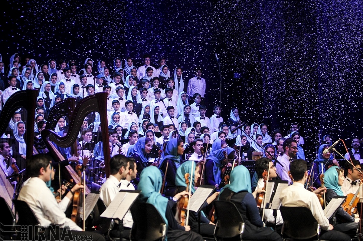 تصاویر | کر ارکستر سمفونیک تهران در سومین شب موسیقی فجر