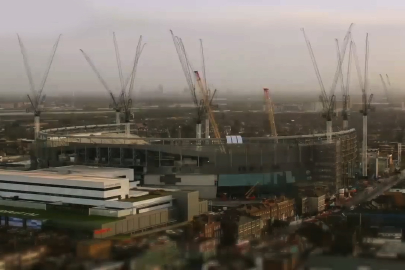 فیلم | تایم‌لپس دیدنی از مراحل ساخت استادیوم جدید تاتنهام