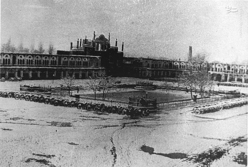 عکس | میدان توپخانه؛ ۱۱۲ سال قبل 