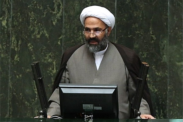 پادکست | مقایسه مدرک روحانی و کردان در مجلس!