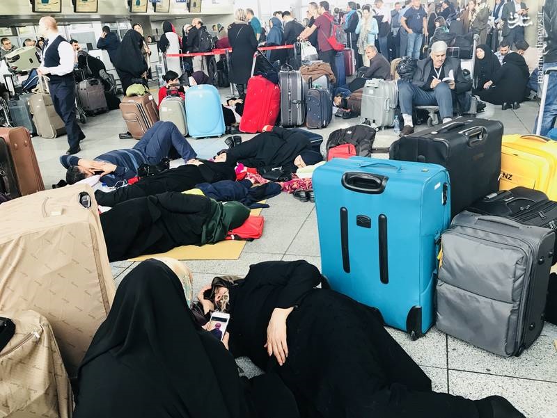 تصاویر | بی‌برنامگی و هرج‌ومرج در فرودگاه امام(ره)؛ مسافران هنوز سرگردانند