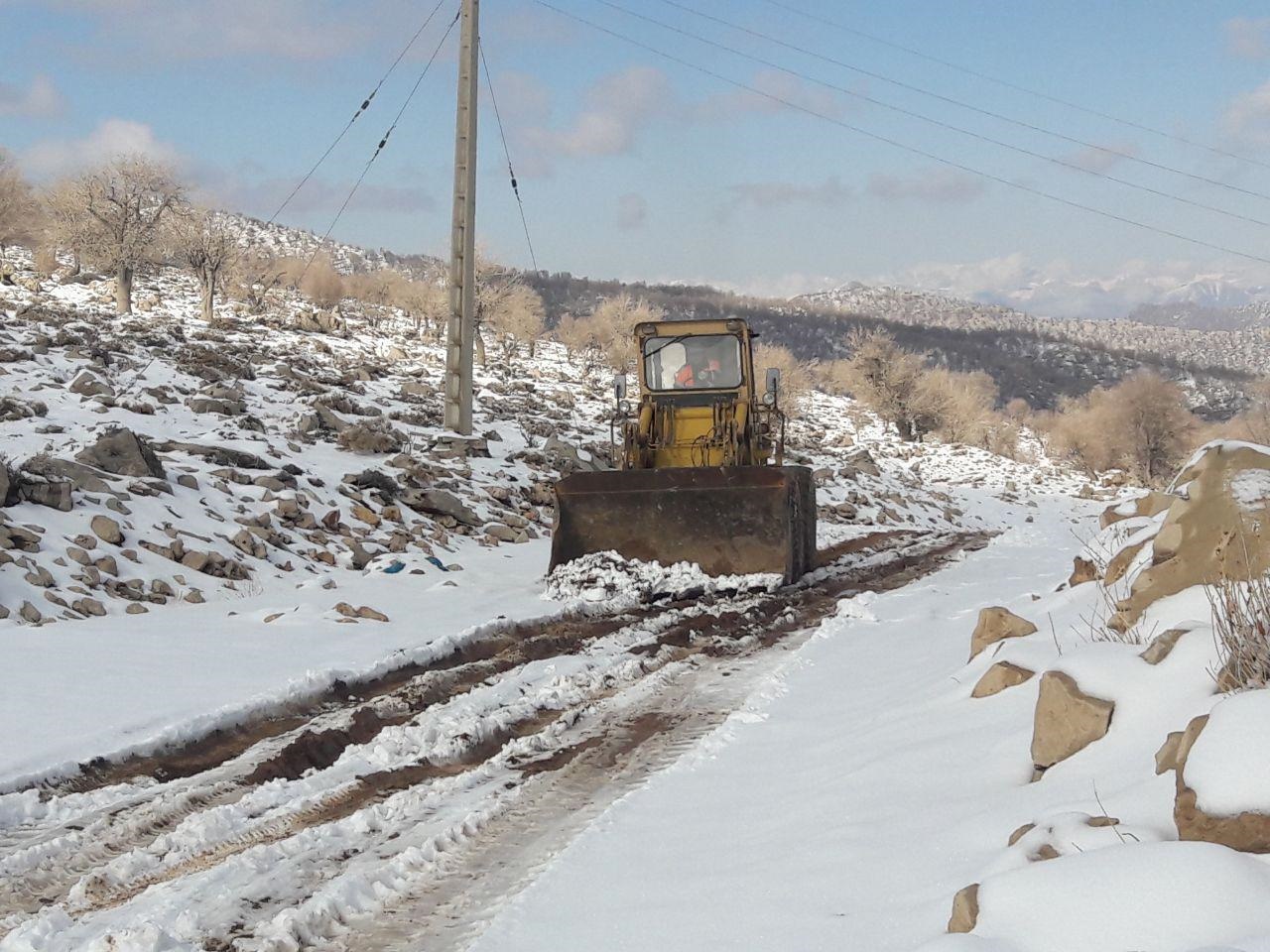 مسیر روستاهای برفگیر دزفول بازگشایی شد