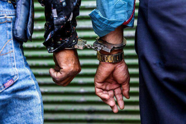 دستگیری 2 کلاهبردار با 14 قطعه چک پول تقلبی در شهرستان "بروجن
