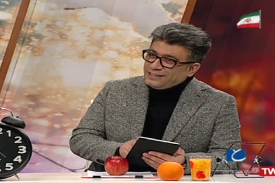 فیلم | وقتی رشیدپور آخرین پیامک شخصی‌اش را روی آنتن زنده خواند