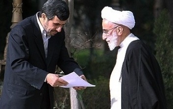 احمدی‌نژاد یا جنتی، کدام یک پای عکاسان را از مجمع بریدند؟ + تصاویر