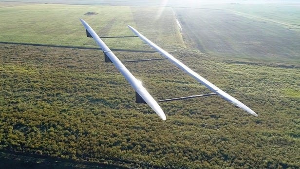 هوانورد خودران خورشیدی که یک سال در هوا می‌ماند