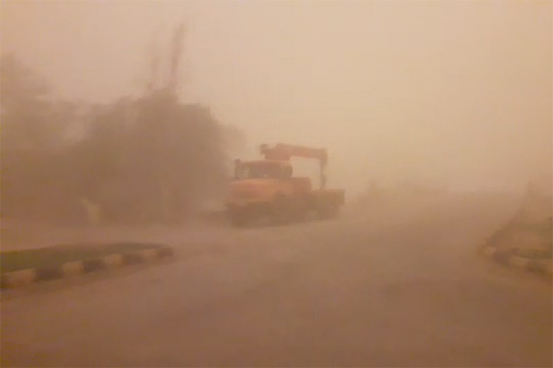 فیلم | گرد و غبار شدید و غلیظ ساعتی پیش در اهواز و ماهشهر