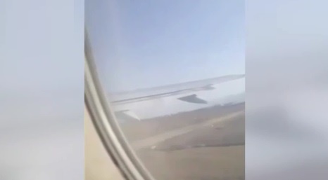 فیلم | لحظه آتش‌سوزی در موتور هواپیمای شیراز-مسقط
