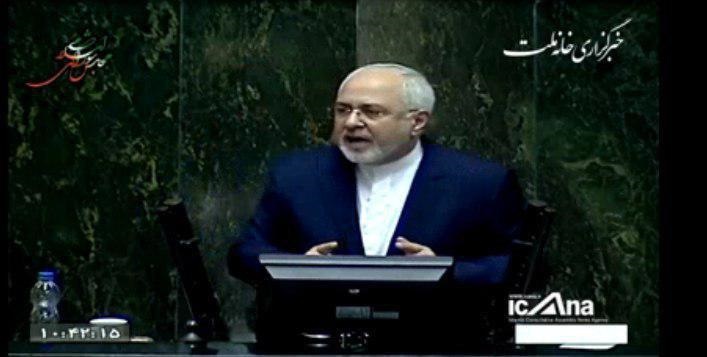 فیلم | ظریف: اگر برجام به نفع ایران نبود آمریکا از آن خارج نمی‌شد | توفیق ملت را تبدیل به ضعف نکنیم