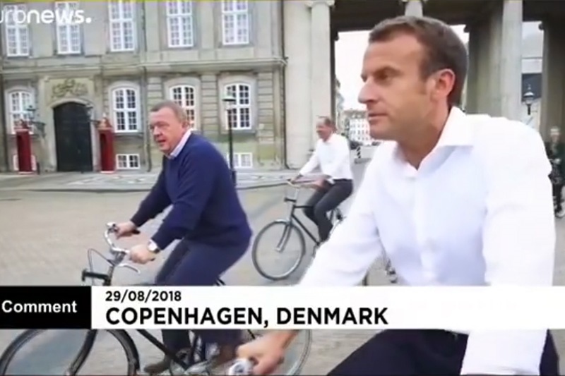 فیلم | دوچرخه‌سواری رئیس‌جمهور فرانسه در خیابان