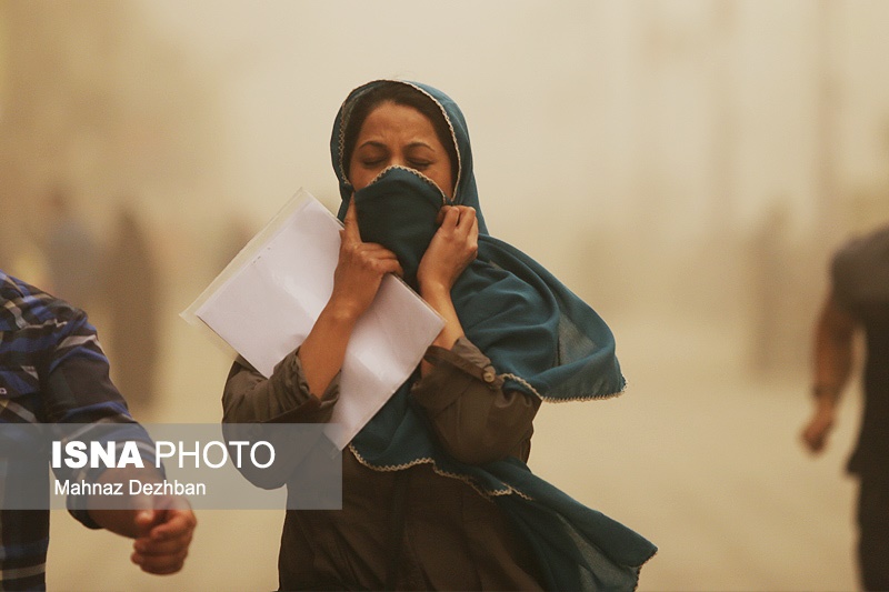 جلسه بررسی وضعیت گرد و غبار خوزستان در دفتر رئیس مجلس برگزار می‌شود