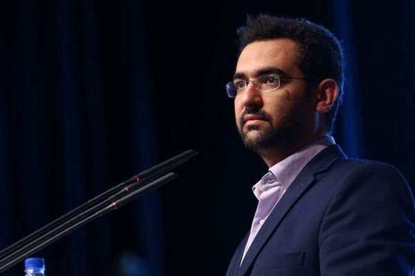 فیلم | ماجرای توصیه یک جوان به وزیر ارتباطات