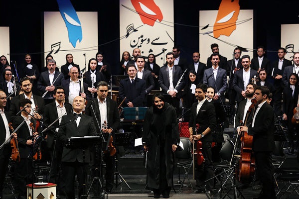 تنها رهبر ارکستر زن ایرانی: از آرمان‌هایم کوتاه نیامدم 