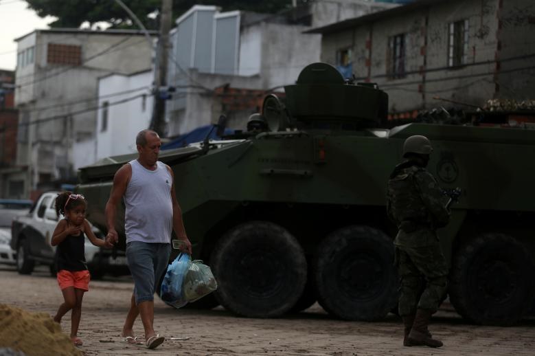 تصاویر | استقرار ارتش در خیابان‌های ریودوژانیرو برای تامین امنیت